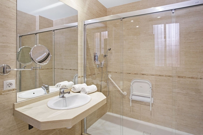 Imagen de la habitación del Apartamentos Metrópolis Sevilla. Foto 16