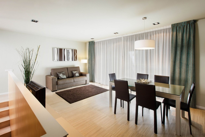 Imagen de los interiores del Apartamentos Mh Apartments Sant Pau. Foto 6