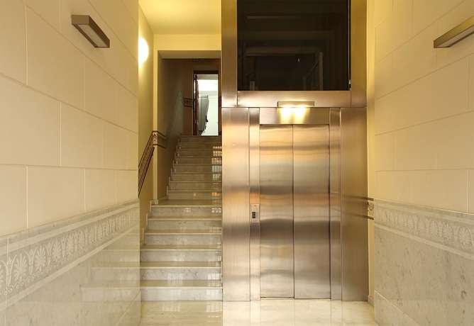 Imagen de los interiores del Apartamentos Mh Center. Foto 18