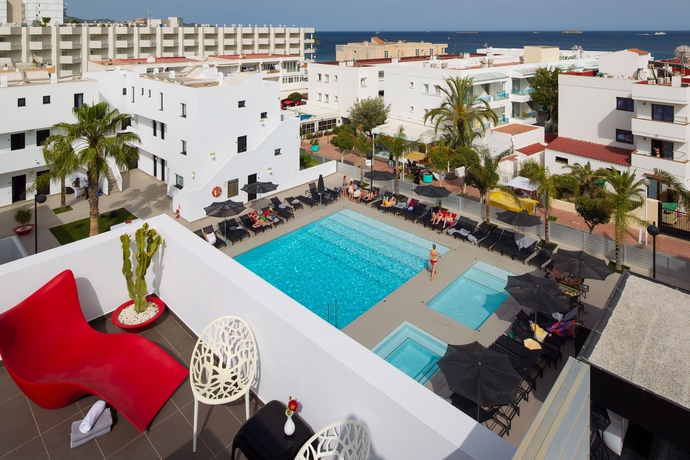 Imagen de los interiores del Apartamentos Migjorn Ibiza Suites and Spa. Foto 13