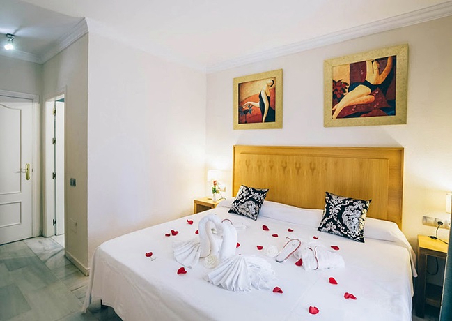 Imagen de la habitación del Apartamentos Mijas Costa Oasis by Grangefield Oasis Club. Foto 10