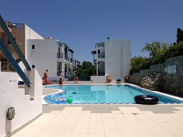 Imagen general del Apartamentos Mika Villas. Foto 12