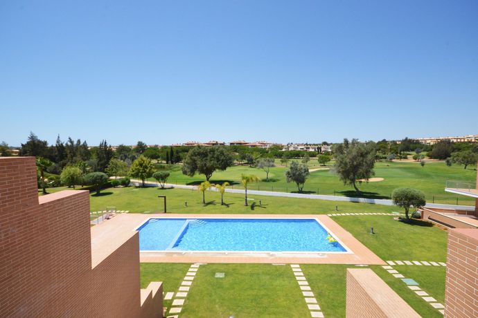 Imagen de los interiores del Apartamentos Millennium Golf Residences Al. Foto 15