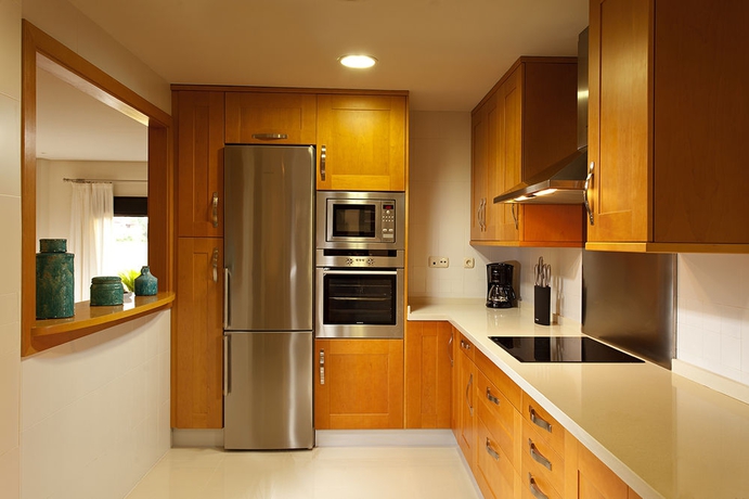 Imagen de la habitación del Apartamentos Mimosas Suites Banús. Foto 8