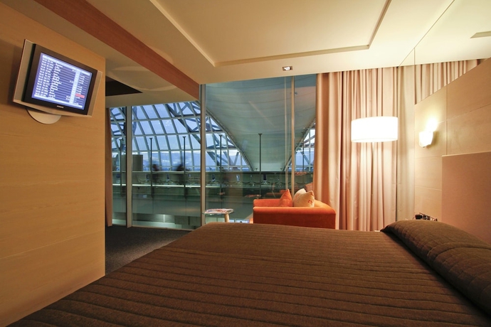 Imagen de la habitación del Apartamentos Miracle Transit Hotel. Foto 5