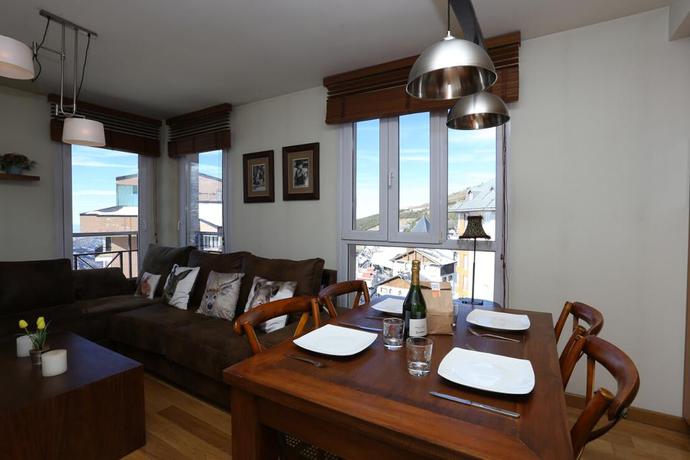 Imagen de la habitación del Apartamentos Miramar Ski a pie de pista. Foto 10