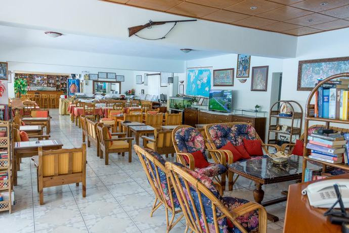 Imagen del bar/restaurante del Apartamentos Missiria. Foto 2