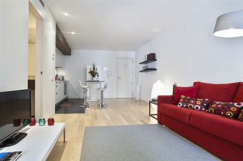 Imagen general del Apartamentos Mistral City Pool. Foto 4