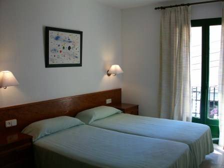 Imagen de la habitación del Apartamentos Mitus, Canet De Mar. Foto 6