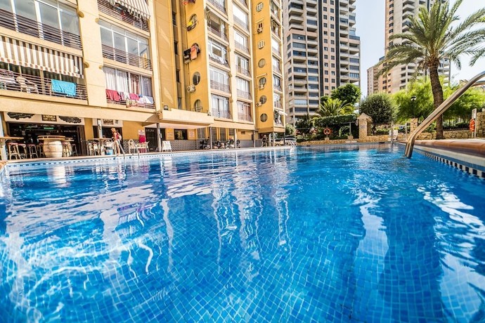 Imagen de la piscina del Apartamentos Moby Dick, Benidorm - Playa Levante. Foto 17