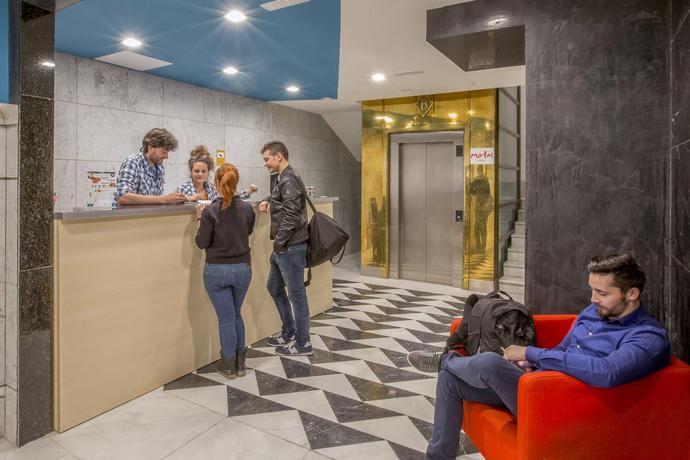 Imagen general del Apartamentos Mola Suites. Foto 6