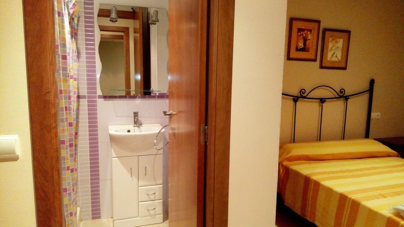 Imagen de la habitación del Apartamentos Mondrian Marina Dor 3000. Foto 5