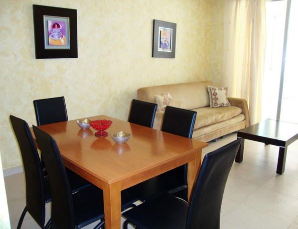 Imagen de la habitación del Apartamentos Mondrian Marina Dor 3000. Foto 18