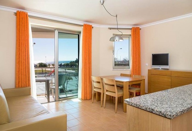 Imagen general del Apartamentos Monte Gordo Plaza. Foto 4