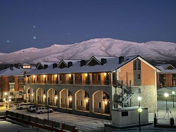 Imagen de los exteriores del Apartamentos Monte Hernanz. Foto 10