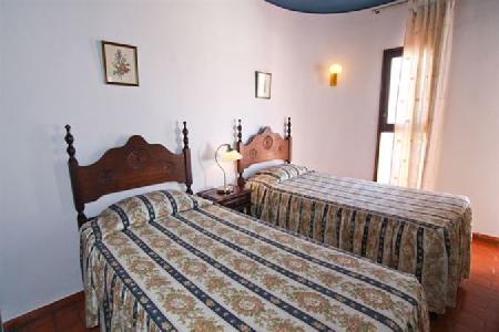 Imagen de la habitación del Apartamentos Montramar. Foto 5