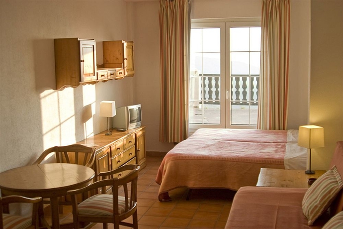 Imagen de la habitación del Apartamentos Montreal, Sierra Nevada. Foto 3