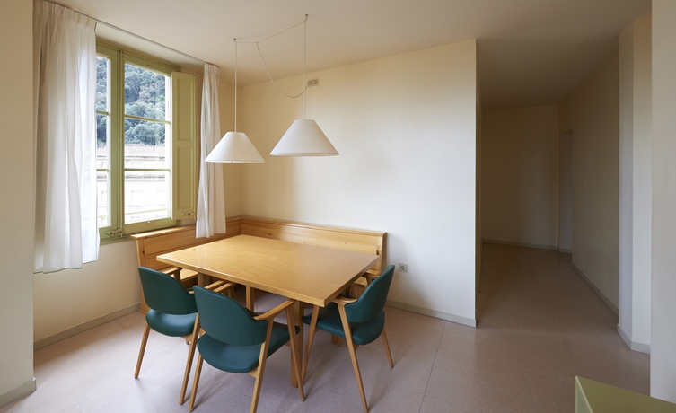 Imagen general del Apartamentos Montserrat Abat Marcet. Foto 10