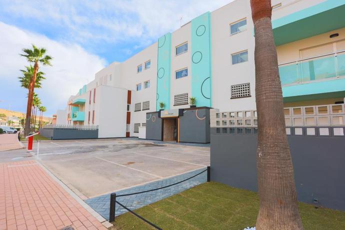 Imagen de los exteriores del Apartamentos Moon Dreams Almerimar. Foto 7