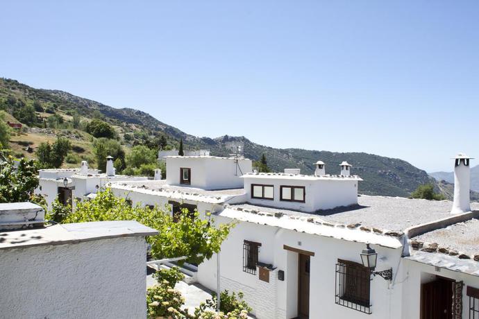 Imagen de los exteriores del Apartamentos Muley Hacén. Foto 10