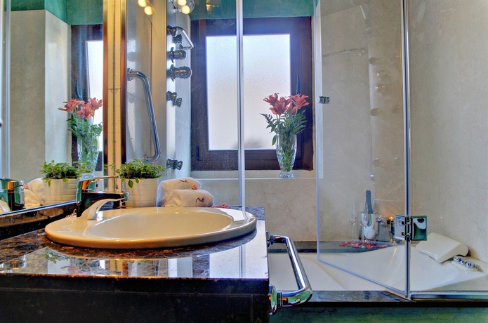 Imagen de la habitación del Apartamentos Muralla Zirí. Foto 4