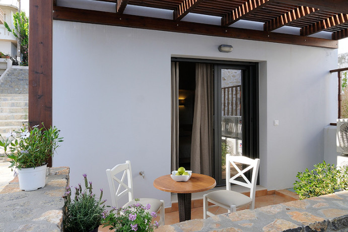 Imagen general del Apartamentos Myrtos Mare Suites. Foto 8