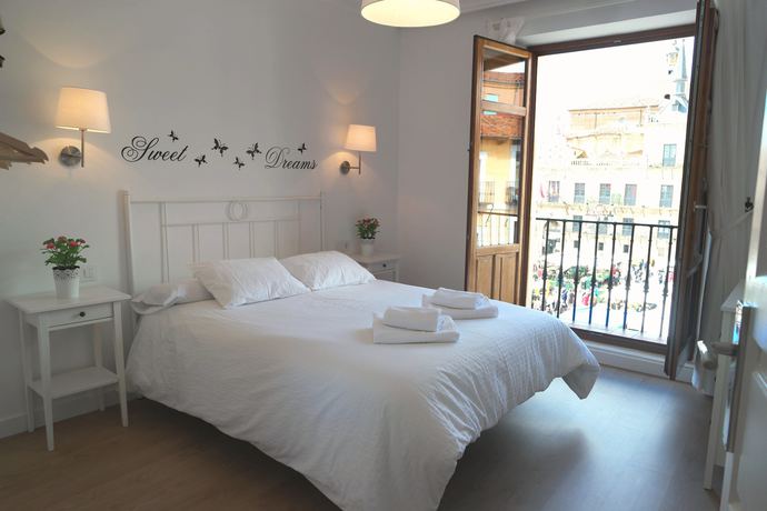 Imagen general del Apartamentos NG PLAZA MAYOR. Foto 2