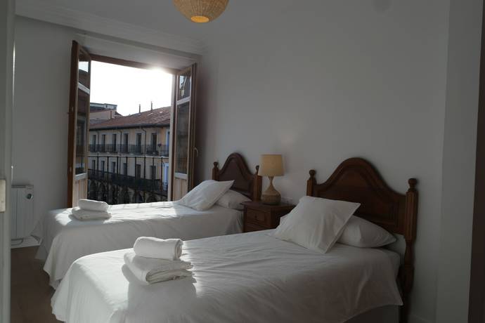 Imagen general del Apartamentos NG PLAZA MAYOR. Foto 5