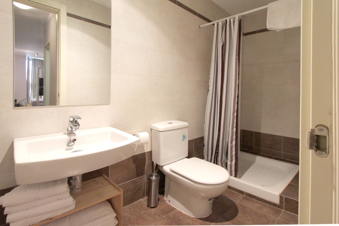 Imagen de la habitación del Apartamentos Naitly Madrid Cuatro Torres. Foto 6