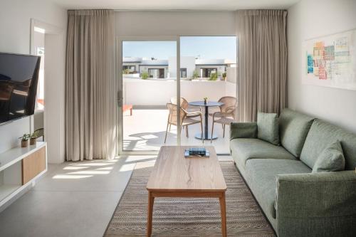 Imagen de la habitación del Apartamentos Nazaret Beach - Adults only. Foto 2