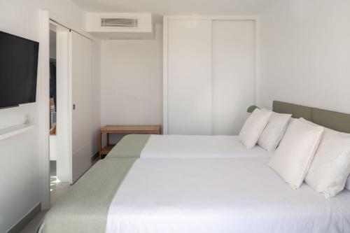 Imagen de la habitación del Apartamentos Nazaret Beach - Adults only. Foto 3