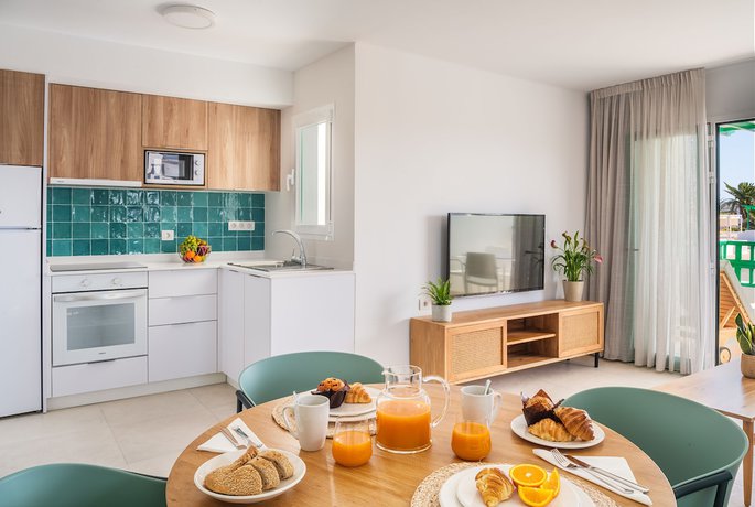 Imagen general del Apartamentos Nazaret. Foto 1