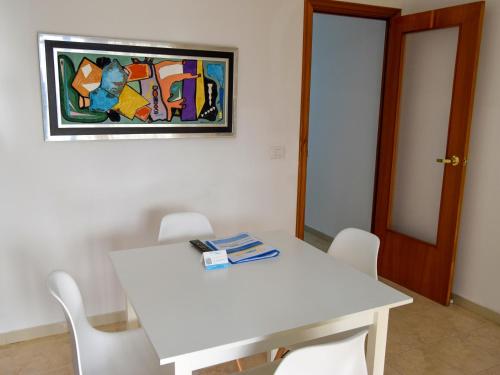 Imagen de la habitación del Apartamentos Neptuno Oropesa 3000. Foto 12