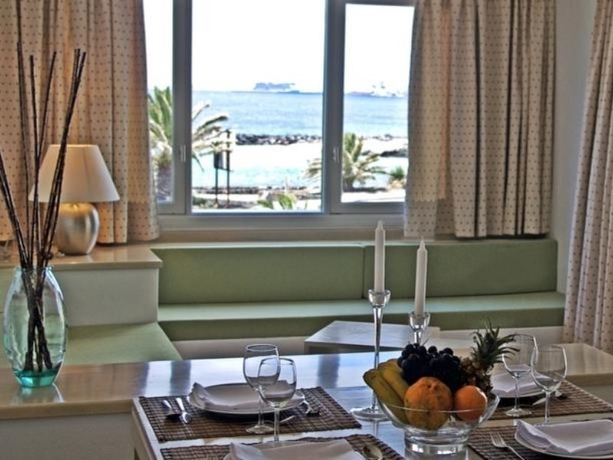 Imagen general del Apartamentos Neptuno Suites. Foto 9