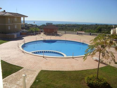 Imagen de la piscina del Apartamentos Nerea. Foto 7