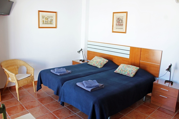 Imagen de la habitación del Apartamentos Nerjaluna. Foto 3