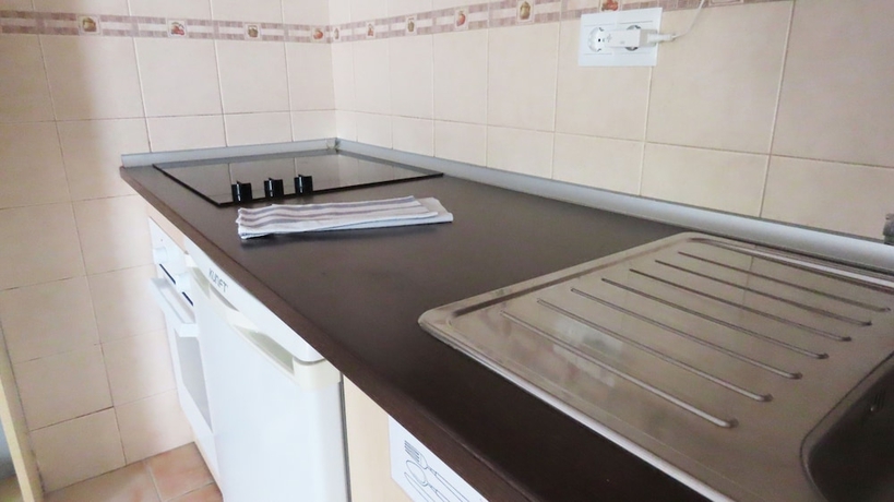 Imagen de la habitación del Apartamentos Nerjaluna. Foto 4