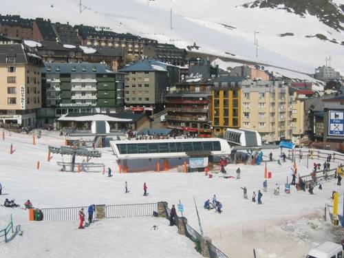 Imagen general del Apartamentos Nevada I y II. Foto 16