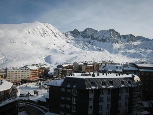 Imagen general del Apartamentos Nevada I y II. Foto 40