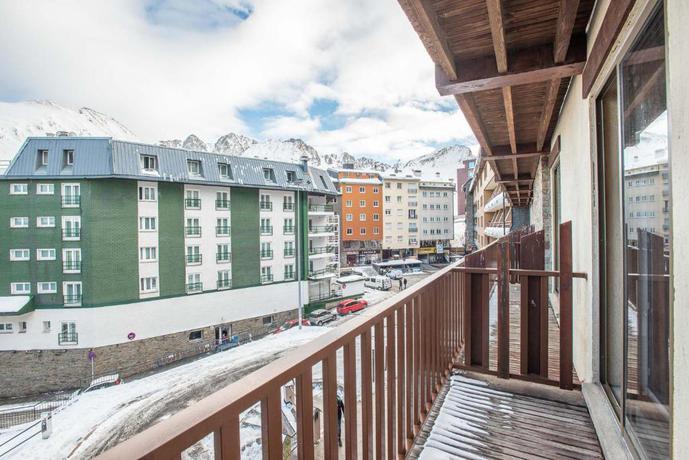 Imagen general del Apartamentos Nevada MIKKA 3000. Foto 7