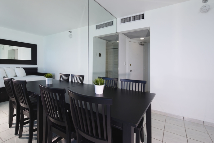 Imagen de la habitación del Apartamentos New Point Miami Beach Apartments. Foto 5