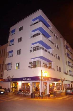 Imagen general del Apartamentos Niko, Santa Eulalia des Riu. Foto 4