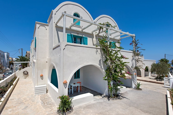 Imagen de los exteriores del Apartamentos Nissia Beach Apartments and Suites. Foto 10