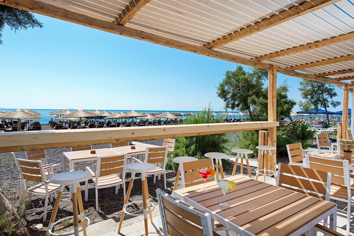 Imagen de los exteriores del Apartamentos Nissia Beach Apartments and Suites. Foto 11