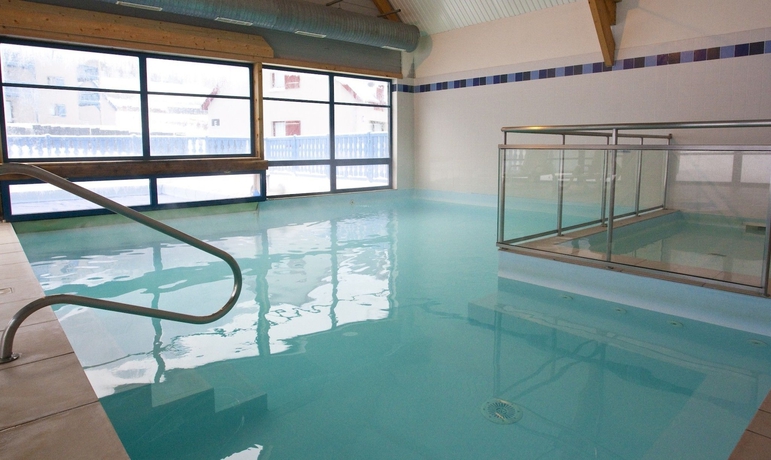 Imagen de la piscina del Apartamentos Noemys Les Trois Vallées. Foto 16