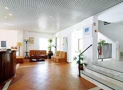 Imagen de los interiores del Apartamentos Novo Rosamar. Foto 9