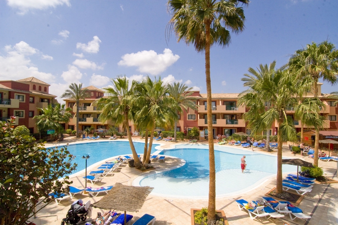 Imagen de la piscina del Apartamentos O7 Aloe Corralejo. Foto 10