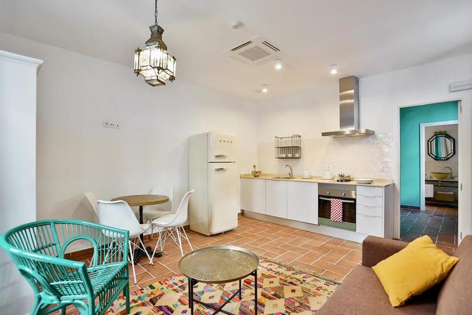 Imagen general del Apartamentos OYO Apartamentos Enmedio. Foto 7