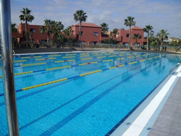 Imagen de la piscina del Apartamentos Oasis Papagayo Sport & Family. Foto 5