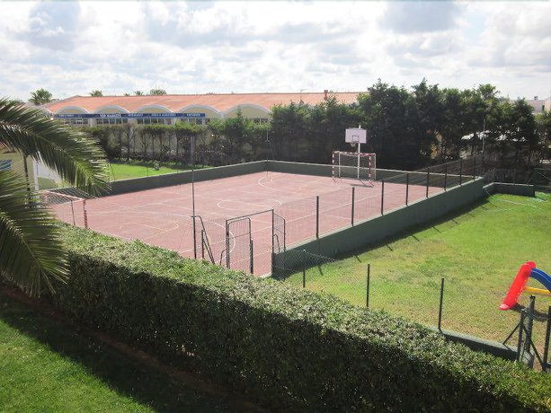 Imagen de los exteriores del Apartamentos Oasis Park, Calan Blanes. Foto 10